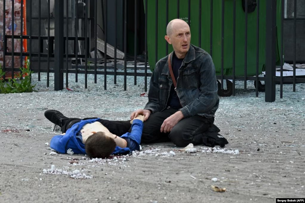 Human cost of war in Ukraine: Over 8000 civilian deaths, millions in refuge Human cost of war in Ukraine: Over 8000 civilian deaths, millions in refuge