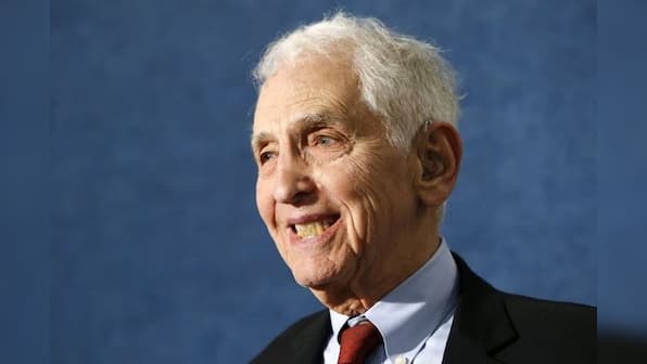 Pentagon Papers whistleblower Daniel Ellsberg diagnosed with terminal cancer