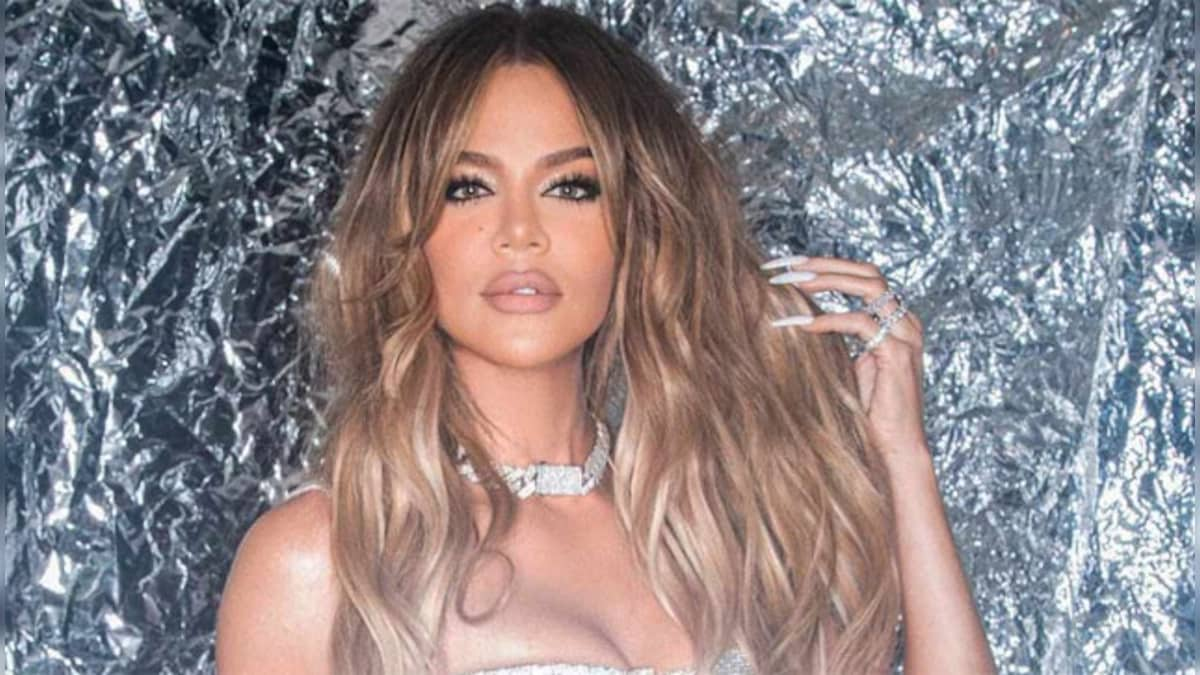 Khloe Kardashian criticised for photoshopping pictures, takes down post later