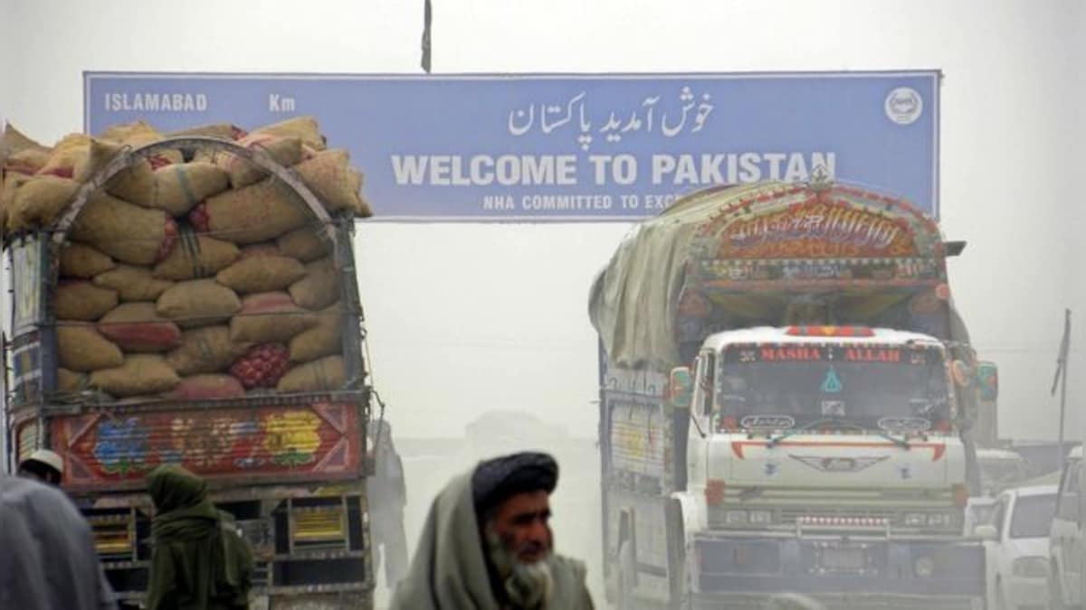 Pakistanis smuggling cheap packaged food across Iranian border to fill empty stomachs amid skyrocketing inflation