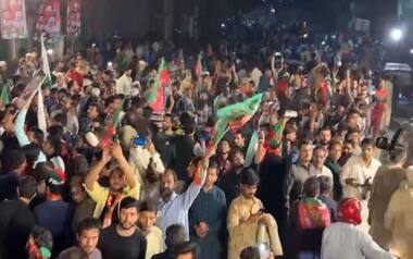 WATCH: Former Pakistan PM Imran Khan leads thousands at rally in Lahore as police arrive to arrest him