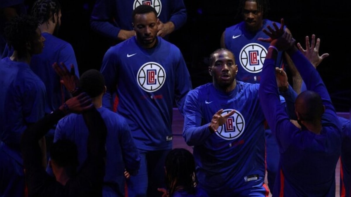 NBA: Los Angeles Clippers down Portland Trail Blazers to close in on playoff berth