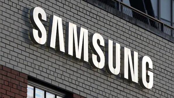 Samsung to have its lowest profits in 14 years, likely to cut its chip production significantly
