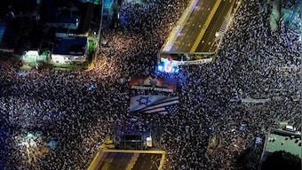 Israeli protests over judicial overhaul continue despite Netanyahu's pause