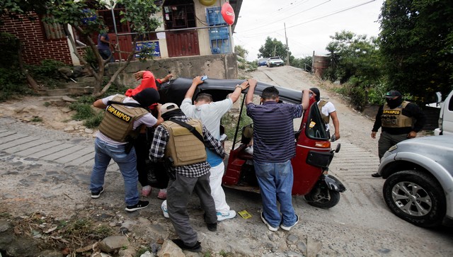 Honduras deploys hundreds of military agents to fight crime Honduras deploys hundreds of military agents to fight crime