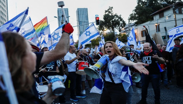 New wave of protests against judicial overhaul erupt in Israel ahead of 75th independence day New wave of protests against judicial overhaul erupt in Israel ahead of 75th independence day