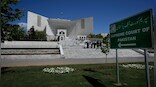 Pakistan Supreme Court halts implementation of bill aimed at limiting powers of chief justice