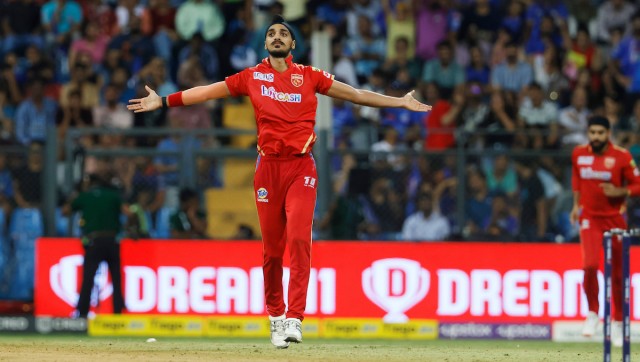 Watch video: Arshdeep Singh breaks middle stump twice on consecutive deliveries Watch video: Arshdeep Singh breaks middle stump twice on consecutive deliveries