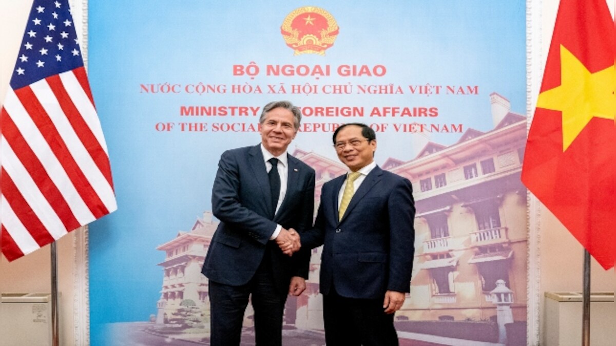 Blinken visits Hanoi, pledges to take US-Vietnam relations to 'even higher level'