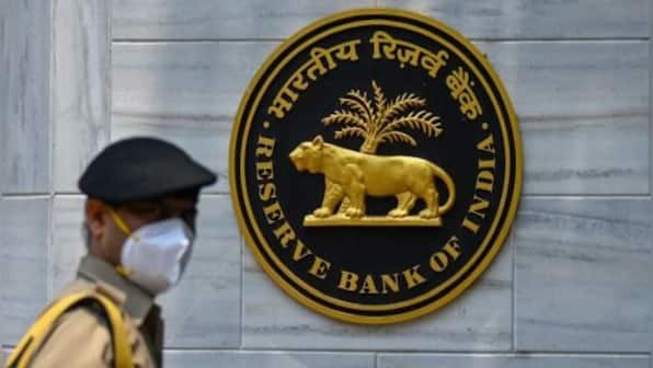 RBI removes restrictions on interest-earning FCA in India's IFSC