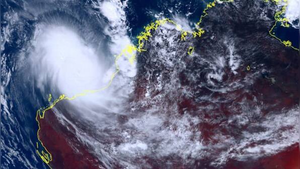 Australia braces for most powerful cyclone in eight years