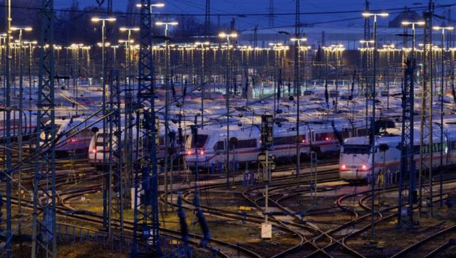 German rail travel to come to a halt on Friday as unions announce nationwide strike German rail travel to come to a halt on Friday as unions announce nationwide strike