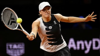 Stuttgart Open: Iga Swiatek sets up semi-final against Ons Jabeur; Aryna Sabalenka beats Paula Badosa