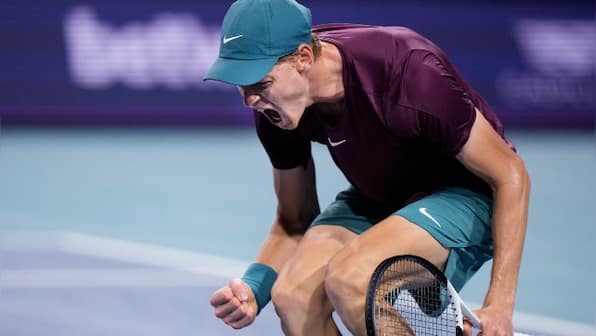 Miami Open 2023: Jannik Sinner downs Carlos Alcaraz to set up final with Daniil Medvedev