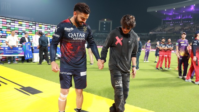 Watch video: Shah Rukh Khan teaches Virat Kohli Pathaan's dance steps after IPL game Watch video: Shah Rukh Khan teaches Virat Kohli Pathaan's dance steps after IPL game