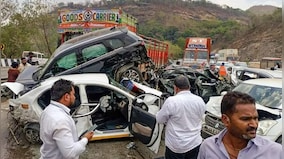 Mumbai-Pune Expressway accident: 6 injured after truck hits 12 vehicles