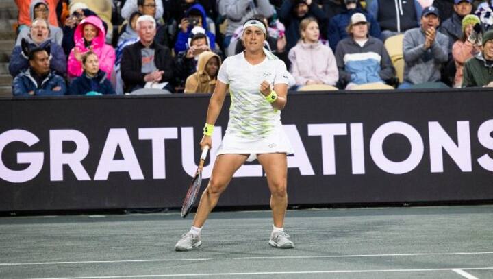 Ons Jabeur reaches Charleston Open final; Belinda Bencic vs Jessica Pegula suspended due to rain