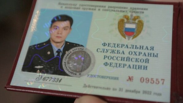 'He's a war criminal': Elite Putin security officer defects