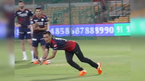 IPL2023: Sunil Chhetri visits Virat Kohli and other players during RCB's practice session; see photos