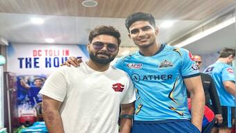 Old mates catch up as Rishabh Pant reaches Gujrat Titans' dressing room