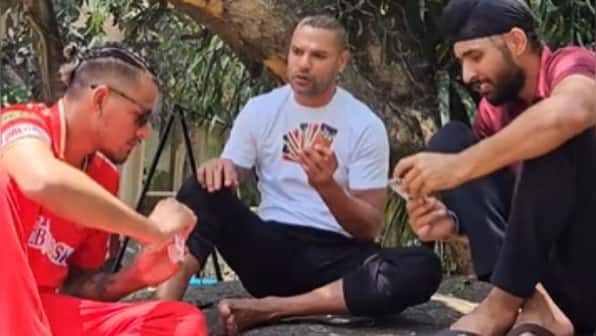 Punjab Kings' Shikhar Dhawan, others join 'pols aa gayi pols' bandwagon; video goes viral