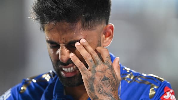 IPL 2023: Suryakumar wanted to bat fourth despite getting hit near eye, reveals MI coach Boucher