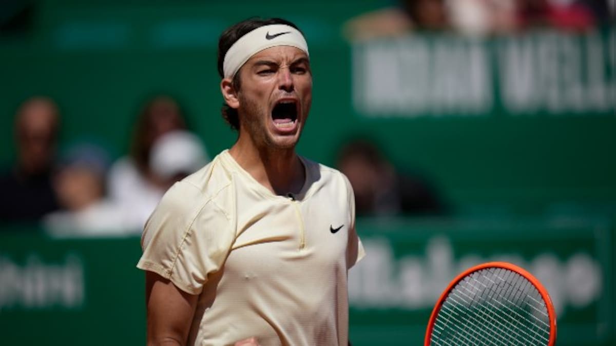 Monte Carlos Masters: Taylor Fritz ends Stefanos Tsitsipas' title defence with straight-sets win to reach semi-finals