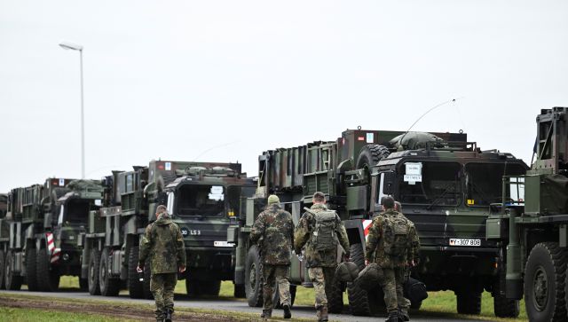 Ukrainian food transit via Poland resumes as new rules kick in Ukrainian food transit via Poland resumes as new rules kick in