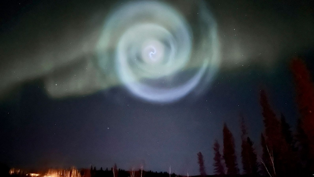 'Space portal' in Alaska skies is actually frozen SpaceX rocket fuel 'Space portal' in Alaska skies is actually frozen SpaceX rocket fuel