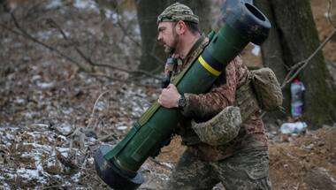 'Weapons from West aimed to help Ukraine being sold in Poland, Romania'