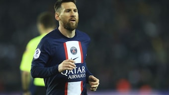 Barcelona fans chant Lionel Messi's name amid PSG exit talk