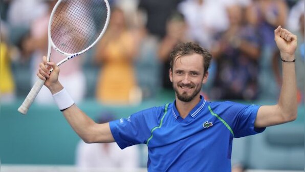 Monte Carlo Masters: Daniil Medvedev sets up Alexander Zverev clash