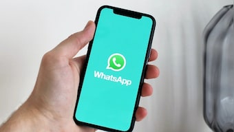 WhatsApp to roll out 'reply with a message' feature within call notifications