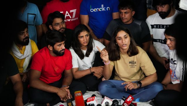 Wrestlers spend night 'on a footpath' as protest continues against Brij Bhushan Sharan Singh Wrestlers spend night 'on a footpath' as protest continues against Brij Bhushan Sharan Singh
