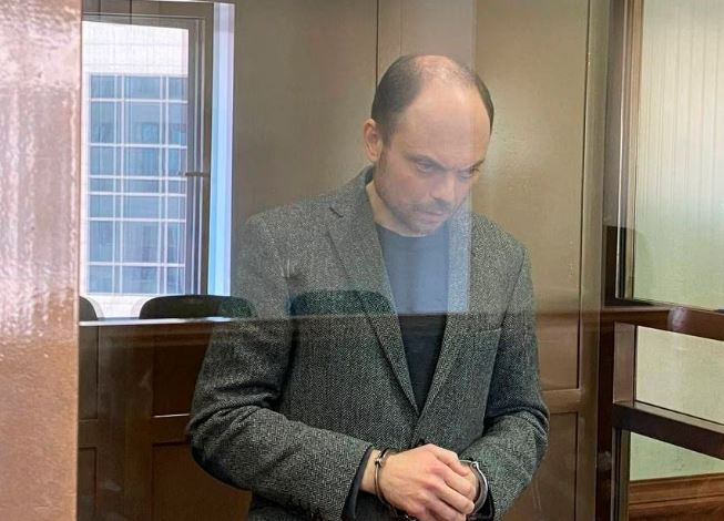 Putin critic and Russian opposition activist Vladimir Kara-Murza given 25-year prison sentence Putin critic and Russian opposition activist Vladimir Kara-Murza given 25-year prison sentence