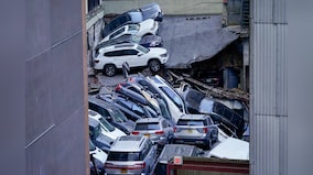 At least one killed in New York parking structure collapse; WATCH