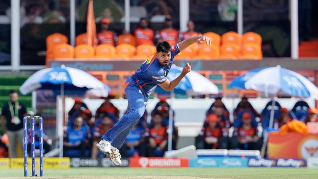 IPL 2023: SRH vs LSG contest in Uppal halted for a short while after crowd trouble amid no-ball controversy IPL 2023: SRH vs LSG contest in Uppal halted for a short while after crowd trouble amid no-ball controversy