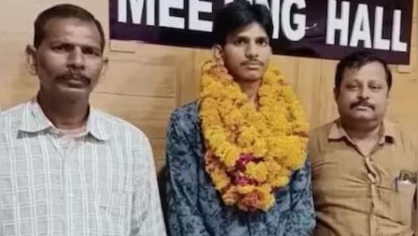 Farmer's son excels in CBSE results 2023 with 97.4%, aims to crack civil services