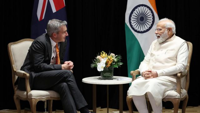 PM Modi meets prominent Australian business leaders, celebrities in Sydney PM Modi meets prominent Australian business leaders, celebrities in Sydney