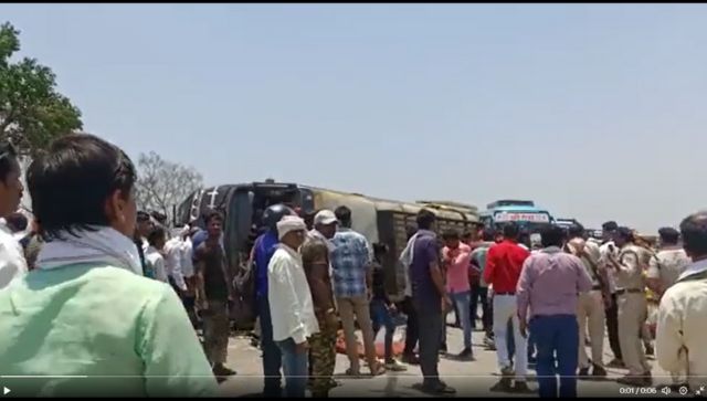 MP accident: Bus on way to Shivraj Singh Chouhan’s programme overturns in Umaria, 3 killed, several injured MP accident: Bus on way to Shivraj Singh Chouhan’s programme overturns in Umaria, 3 killed, several injured