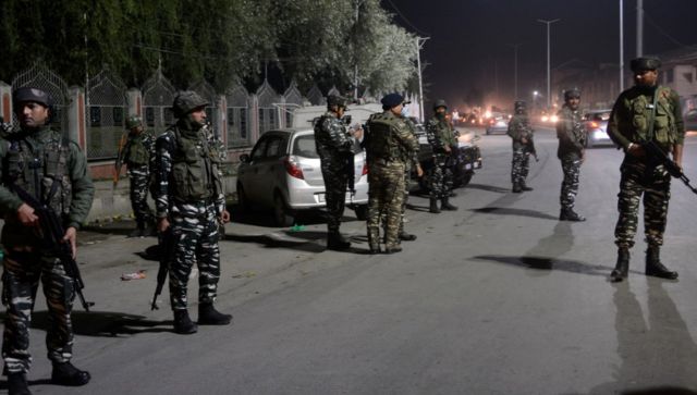 LeT offshoot KFF threatens to eliminate non-local Hindus, Pandit ‘coming to Kashmir on pretext of earning bread’ LeT offshoot KFF threatens to eliminate non-local Hindus, Pandit ‘coming to Kashmir on pretext of earning bread’