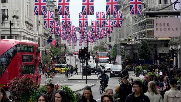 British people urged to swear allegiance to the king Charles during coronation