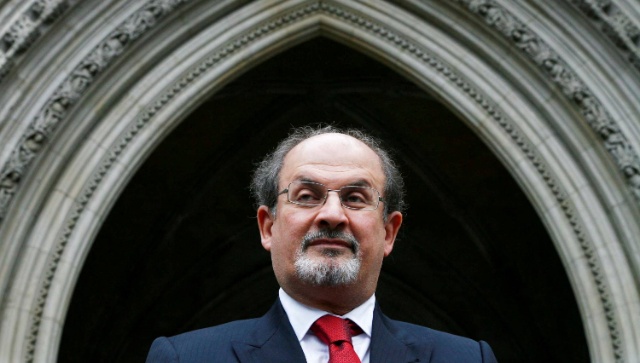 Salman Rushdie attends PEN America gala, first in-person appearance since stabbing Salman Rushdie attends PEN America gala, first in-person appearance since stabbing
