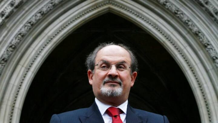 Salman Rushdie attends PEN America gala, first in-person appearance since stabbing