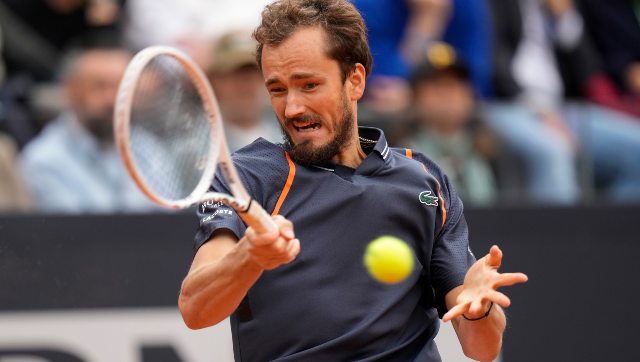 Italian Open: Daniil Medvedev, Stefanos Tsitsipas race on to Rome semis Italian Open: Daniil Medvedev, Stefanos Tsitsipas race on to Rome semis