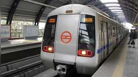 Delhi man gets drunk with stranger; steps out of his own car, takes metro to home