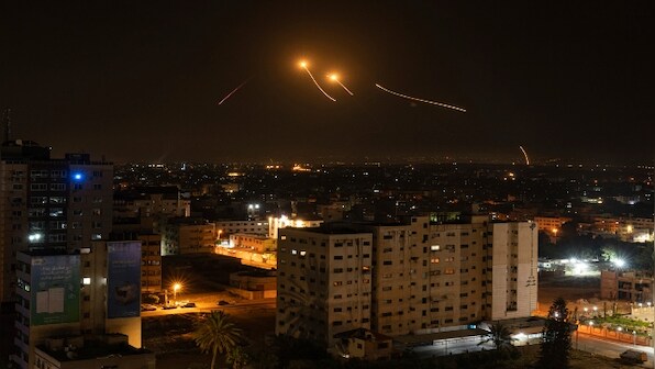 30 killed as Israel, Gaza militants exchange heavy fire for third day