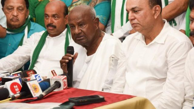 Karnataka Polls 2023: Fearing defection, Deve Gowda personally reaches out to winnable JD(S) candidates Karnataka Polls 2023: Fearing defection, Deve Gowda personally reaches out to winnable JD(S) candidates