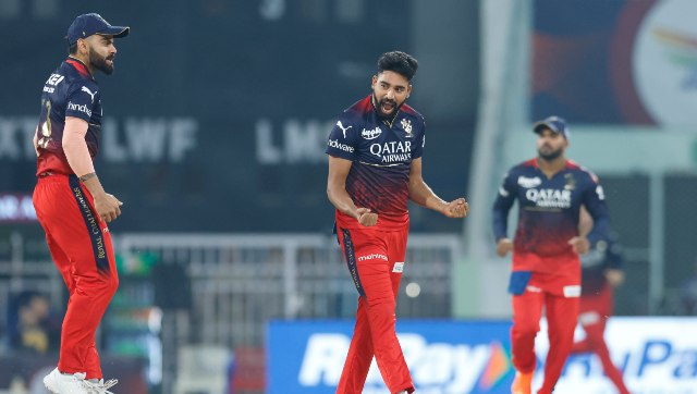 IPL 2023: RCB bowlers dominate powerplay as LSG restricted to 34/4 in first six overs IPL 2023: RCB bowlers dominate powerplay as LSG restricted to 34/4 in first six overs