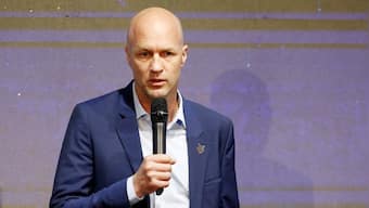 Barcelona sporting director Jordi Cruyff to leave at end of current season